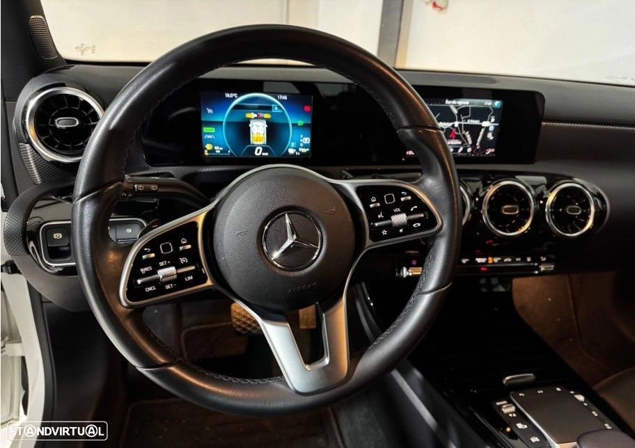 Mercedes-Benz A 250 e Style Plus - 17