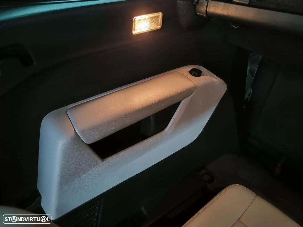 Peugeot 5008 1.6 E-HDi 5L Allure 2-Tronic - 45