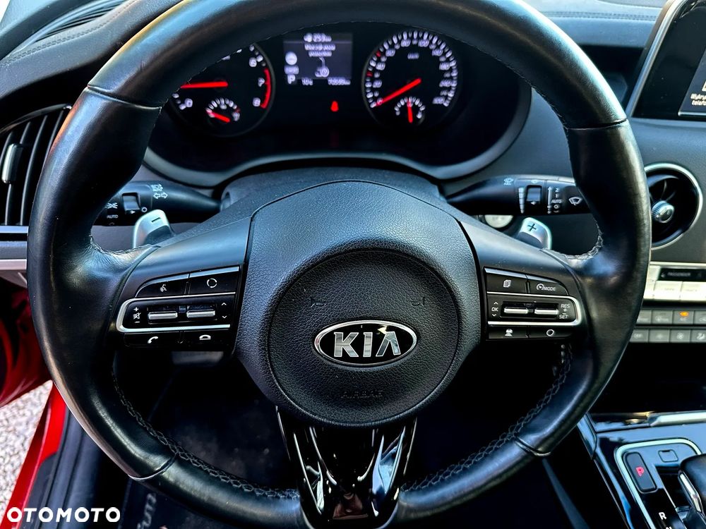 Kia Stinger 2.0 T-GDI GT Line - 12