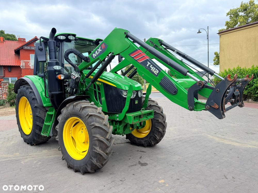 John Deere 6110M - 7