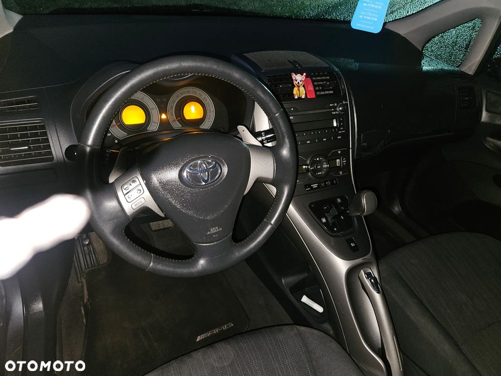 Toyota Auris 1.4 D-4D Premium MM - 10