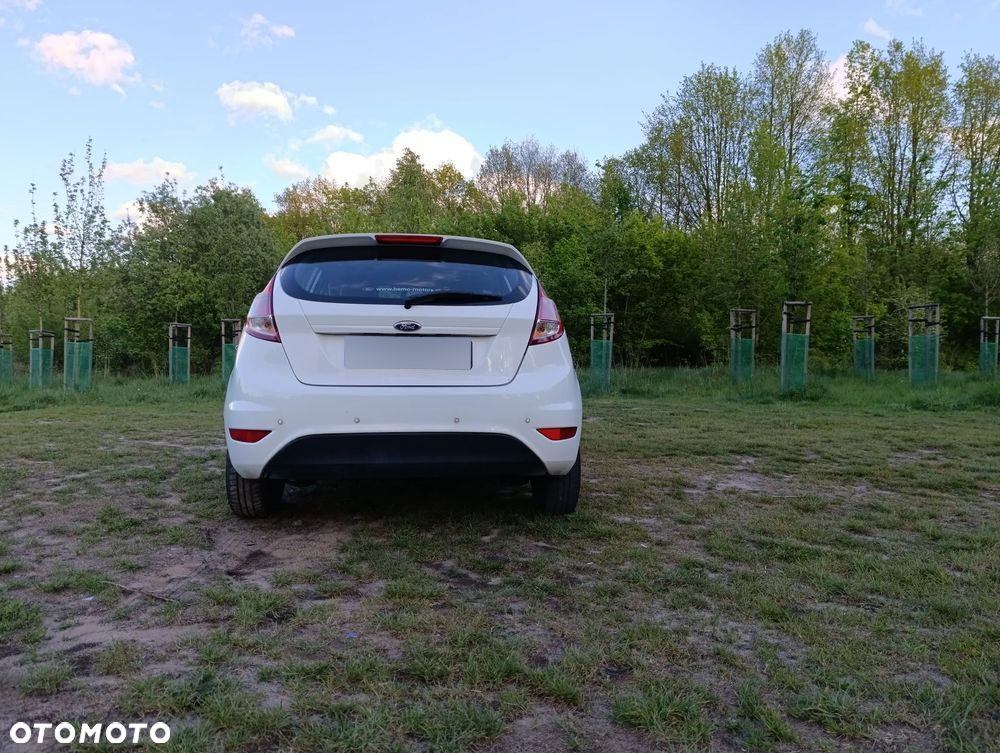 Ford Fiesta 1.5 TDCi Ambiente - 4