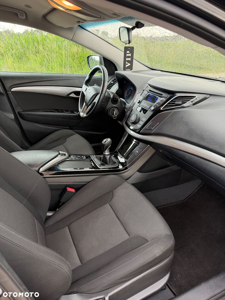 Hyundai i40 Kombi 1.6 Trend - 11