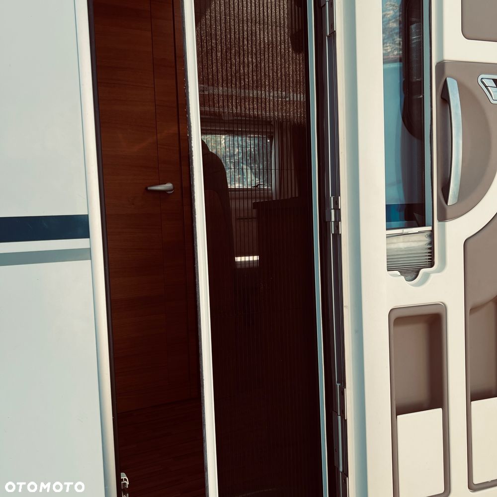 Weinsberg Fiat Ducato Kamper półintegra - 30