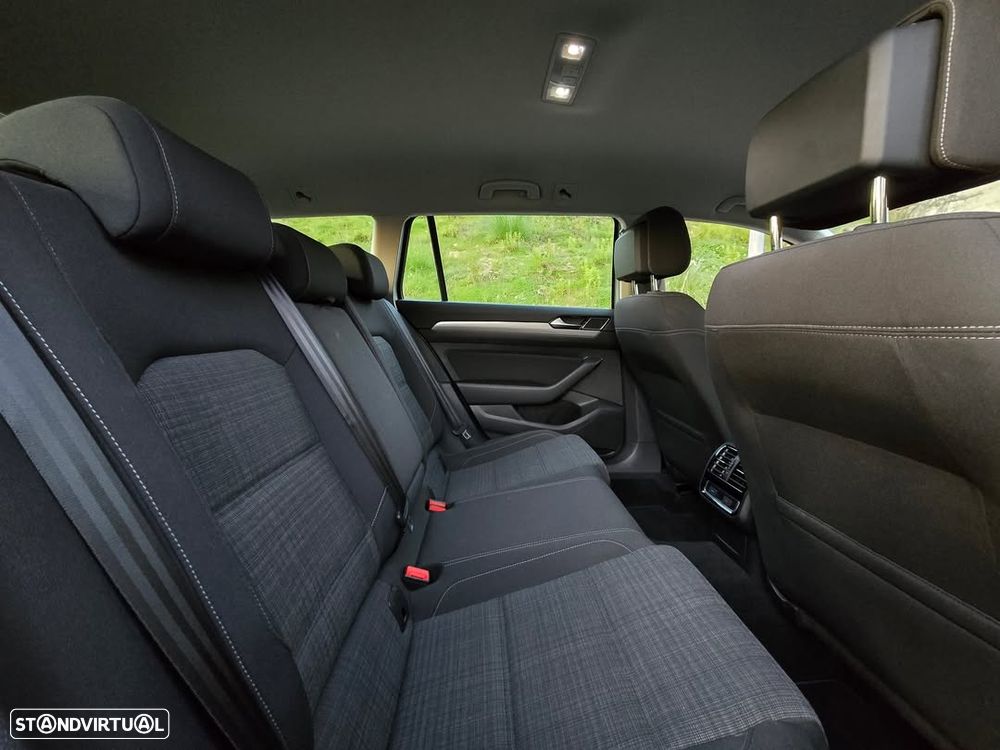VW Passat 2.0 TDI Business DSG - 7