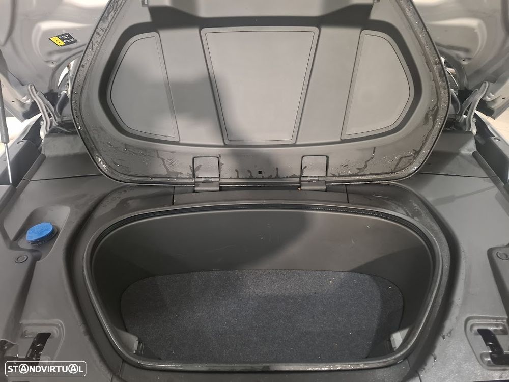 Volvo C40 Recharge 82 kWh Single M. Extended Range RWD Ultimate - 49