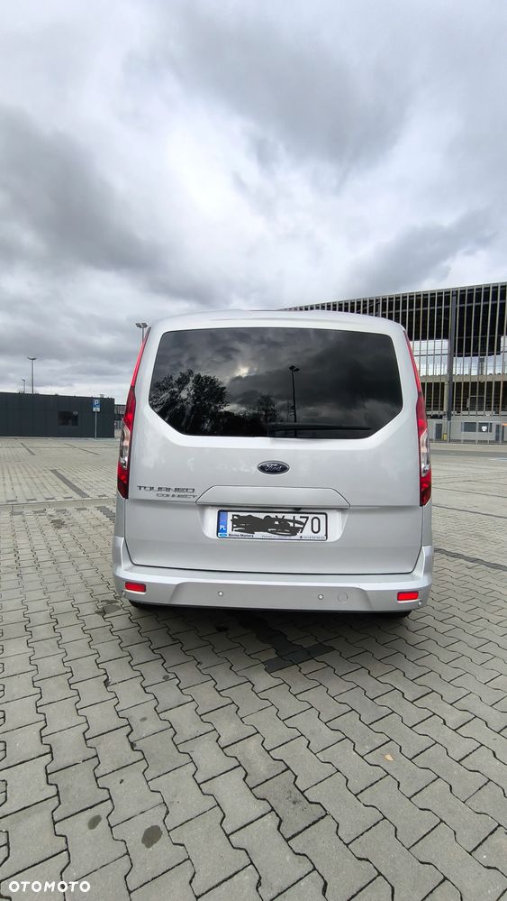 Ford Tourneo Connect - 8