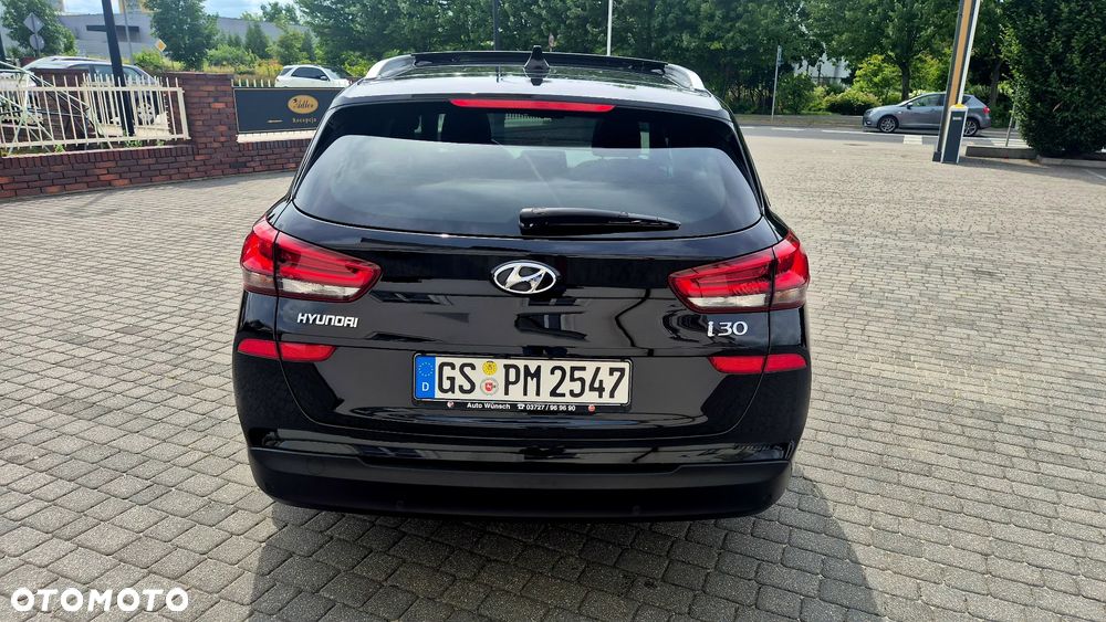 Hyundai i30 1.4 T-GDI DCT Premium - 9