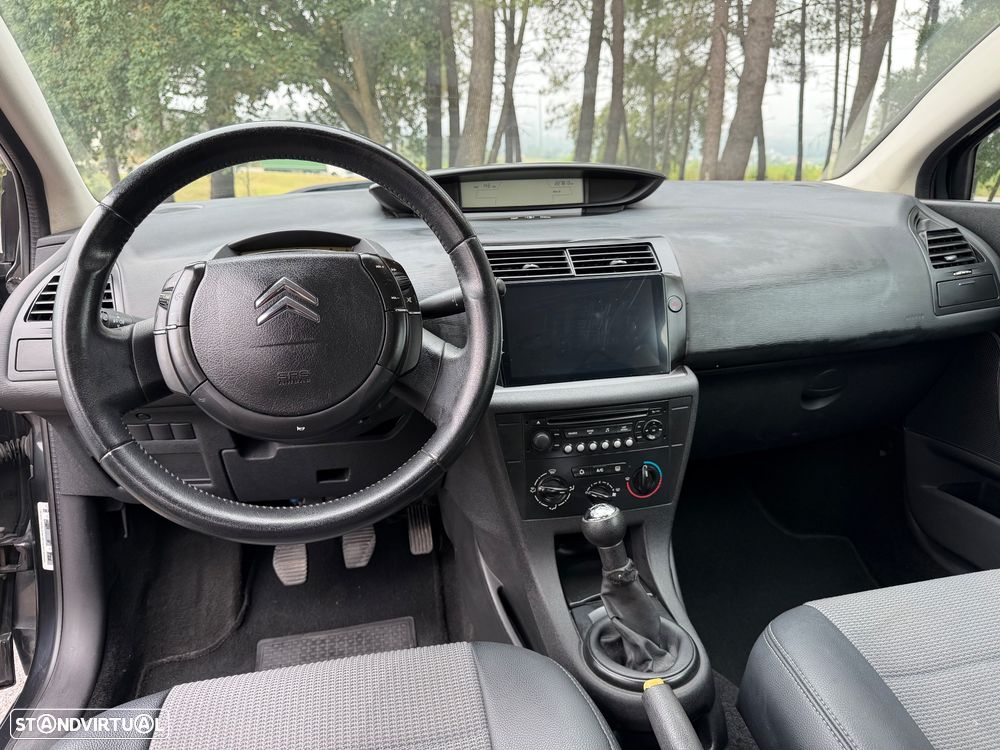 Citroën C4 1.6 HDi VTR - 8
