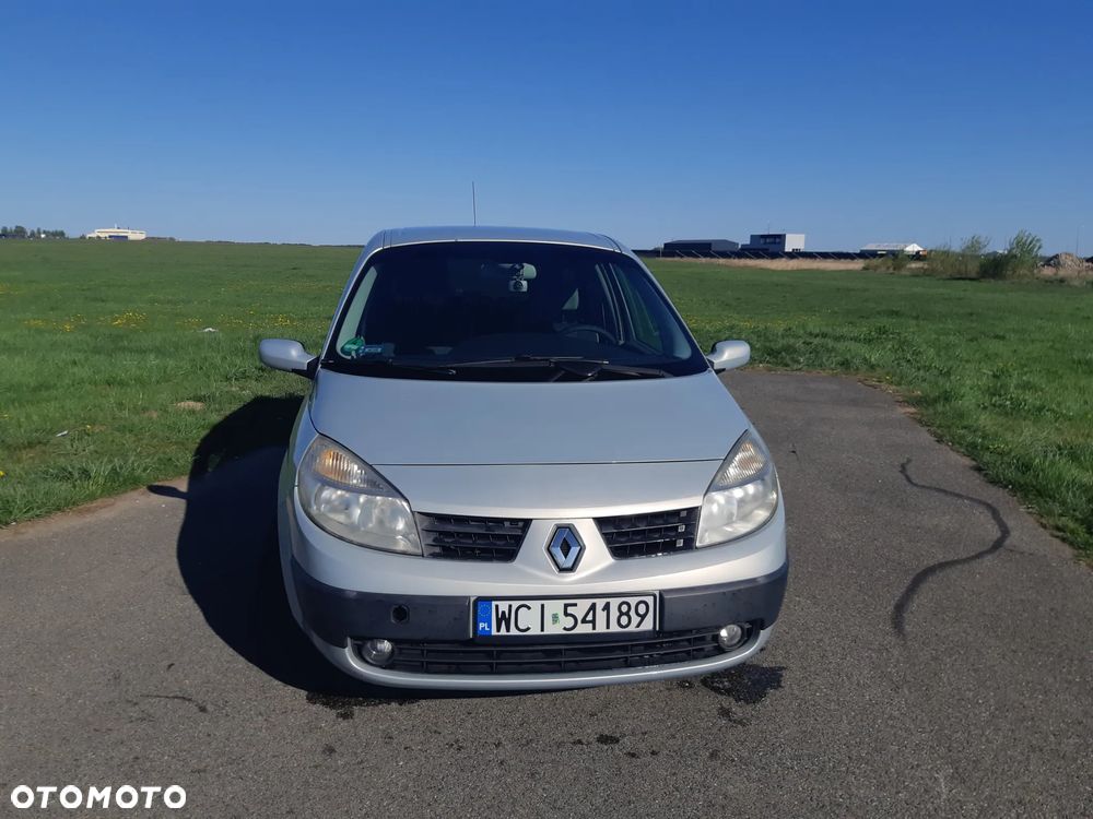 Renault Scenic 1.6 16V Family - 3