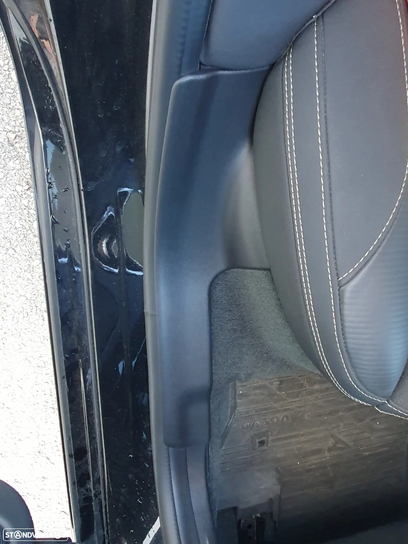 Volvo V60 2.0 D4 R-Design Start/Stop - 14