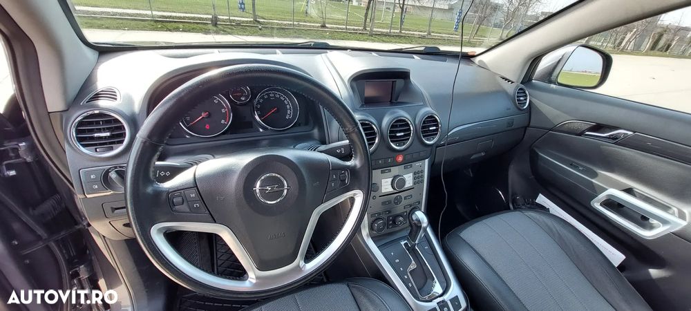 Opel Antara - 10