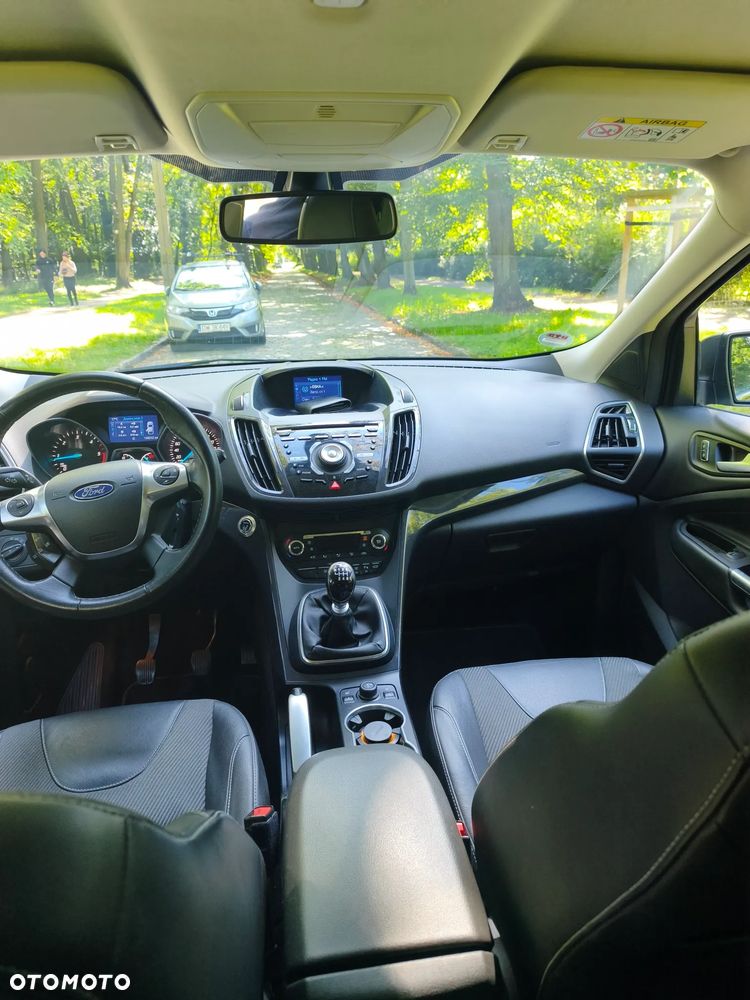 Ford Kuga 2.0 TDCi FWD Titanium - 12