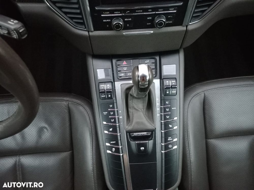 Porsche Macan 3.0 PDK S - 26