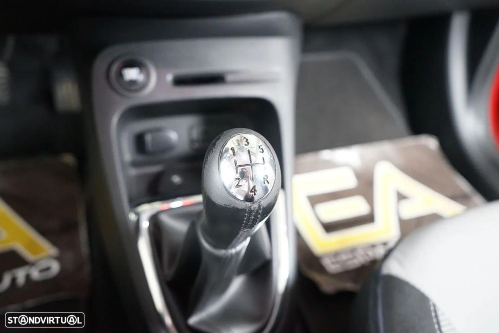 Renault Captur 1.5 dCi Zen - 27