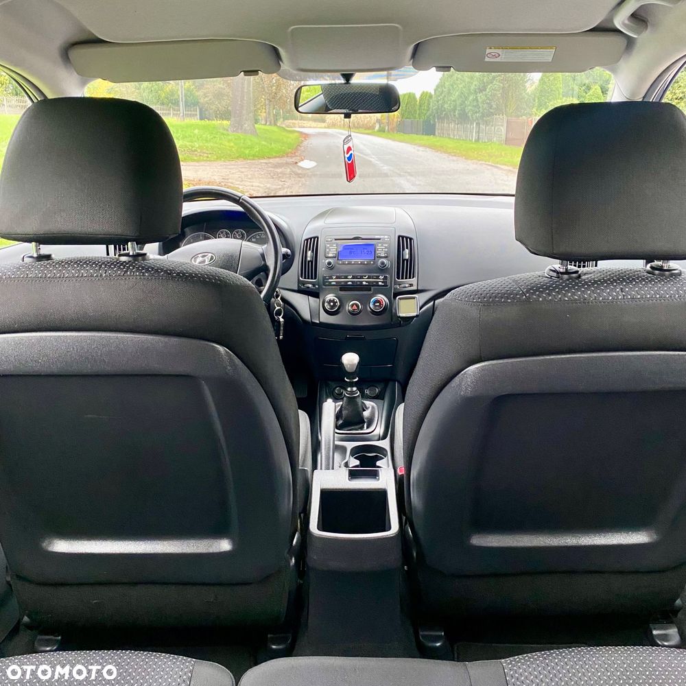 Hyundai i30 i30cw 1.6 CRDi FIFA WM Edition - 21