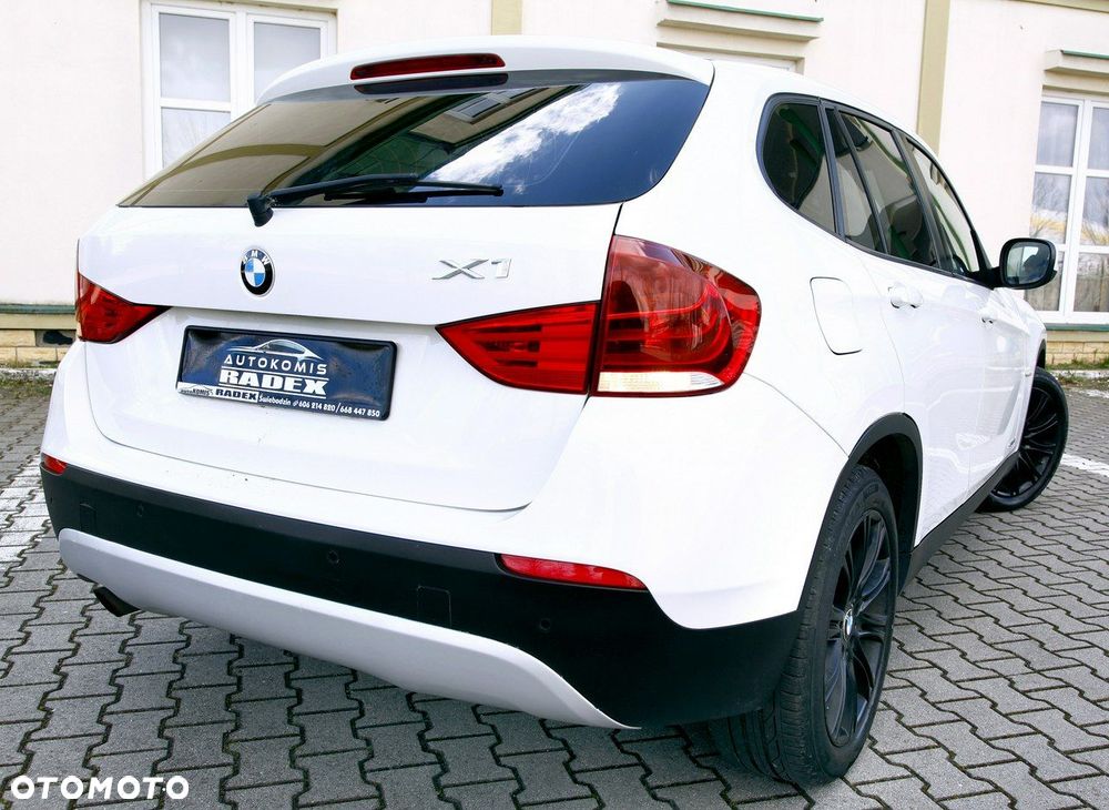 BMW X1 sDrive18i Sport Line - 30
