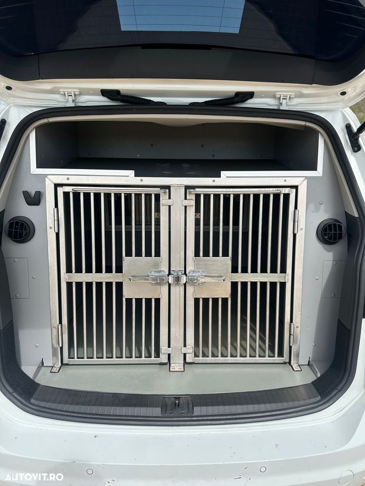 Volkswagen Touran 2.0 TDI DSG Comfortline - 16