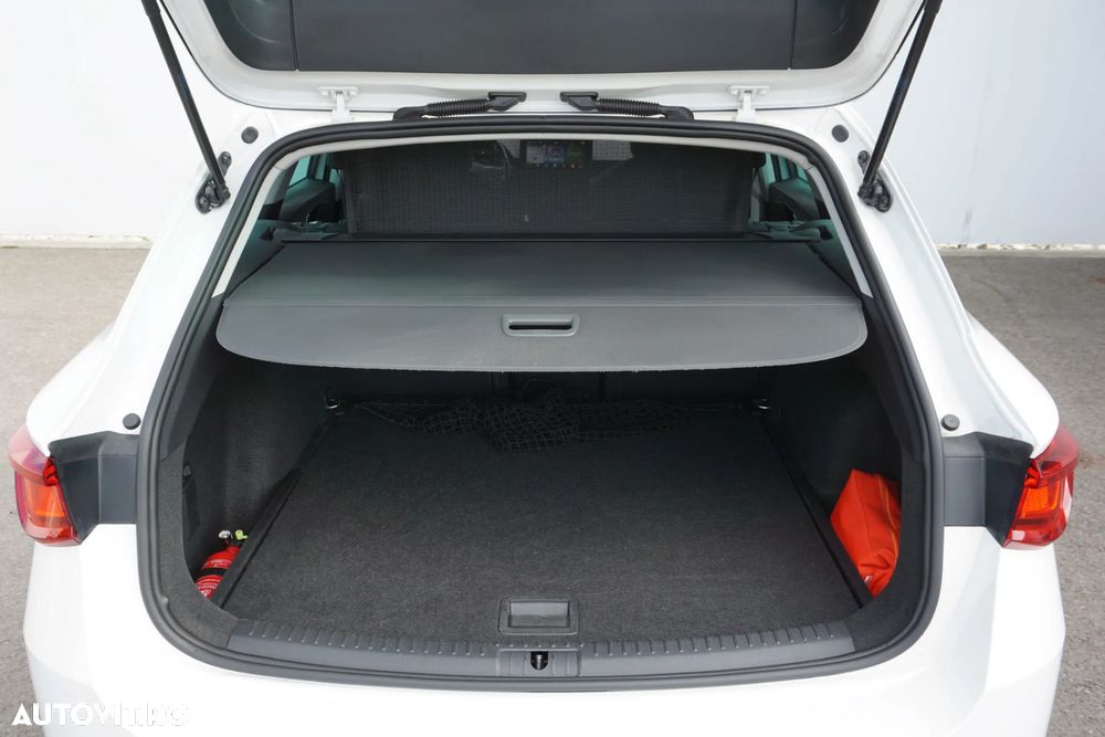 Seat Leon ST 2.0 TDI DSG7 Style - 30