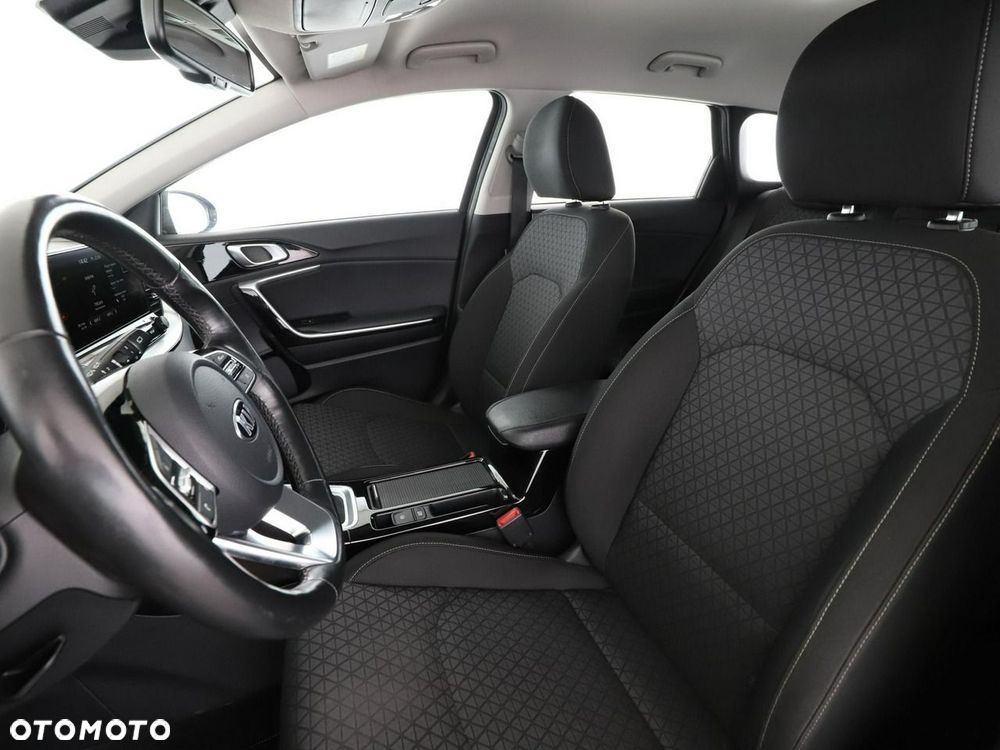 Kia Ceed 1.6 GDI DCT OPF Vision - 14