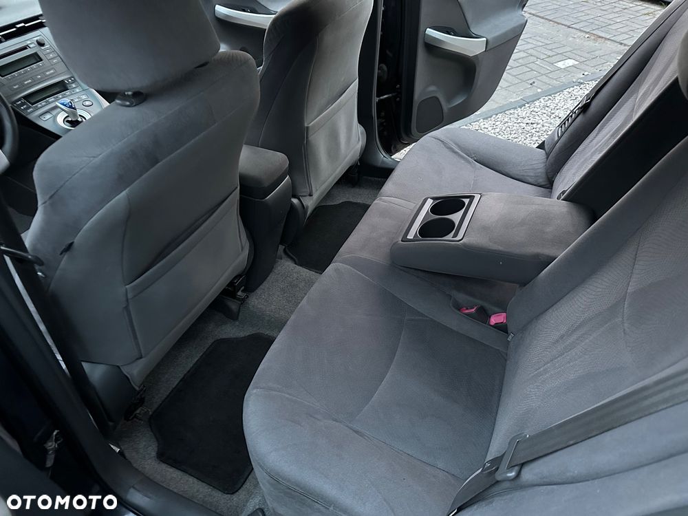 Toyota Prius+ ver--hybrid-sol - 17