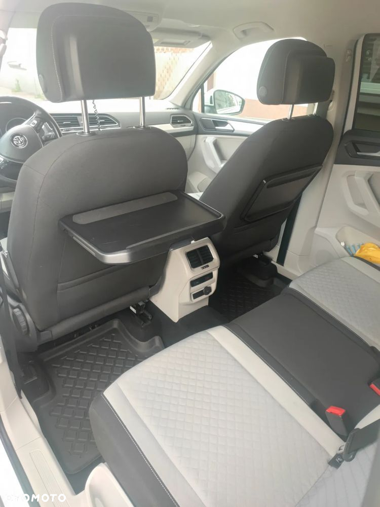 Volkswagen Tiguan - 11