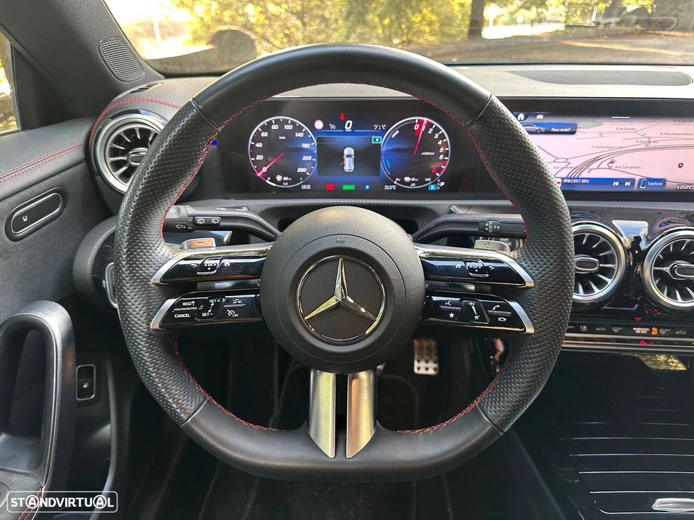 Mercedes-Benz CLA 250 - 30