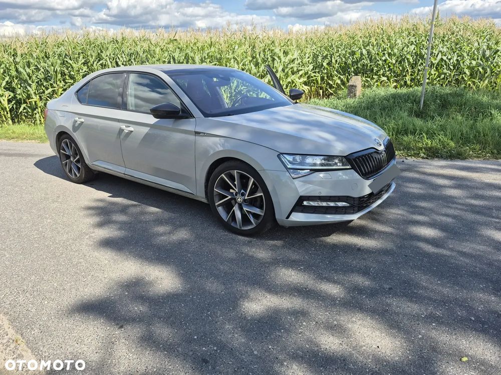 Skoda Superb 2.0 TDI SCR 4x4 Sportline DSG - 4