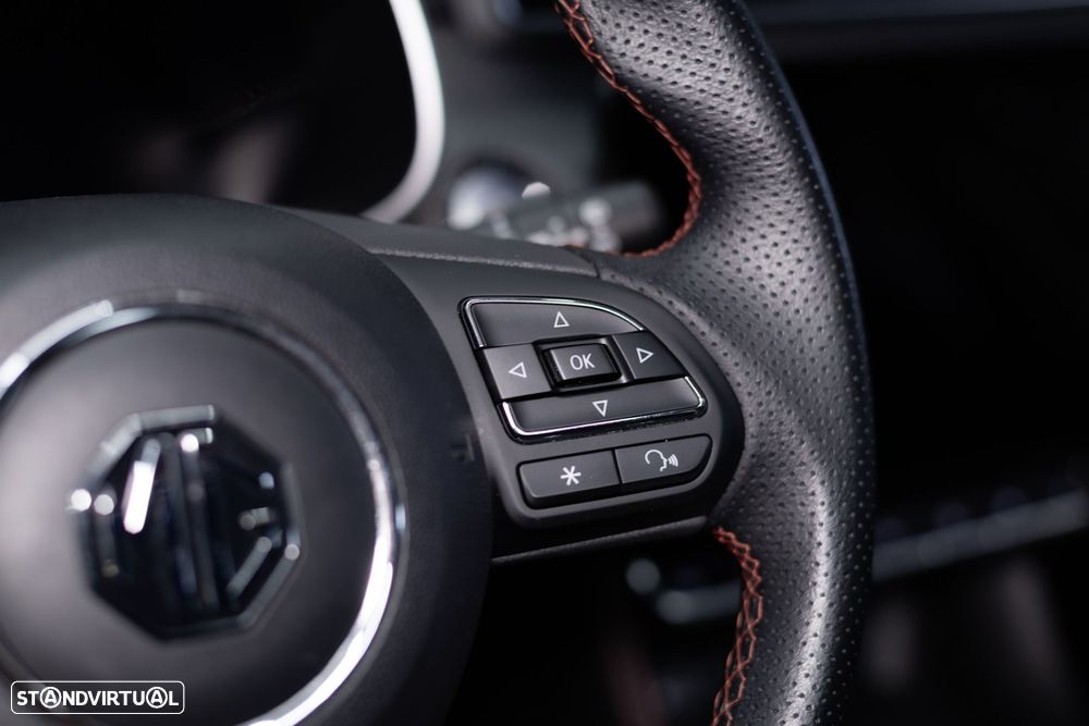 MG ZS EV 72.6 kWh Luxury - 27