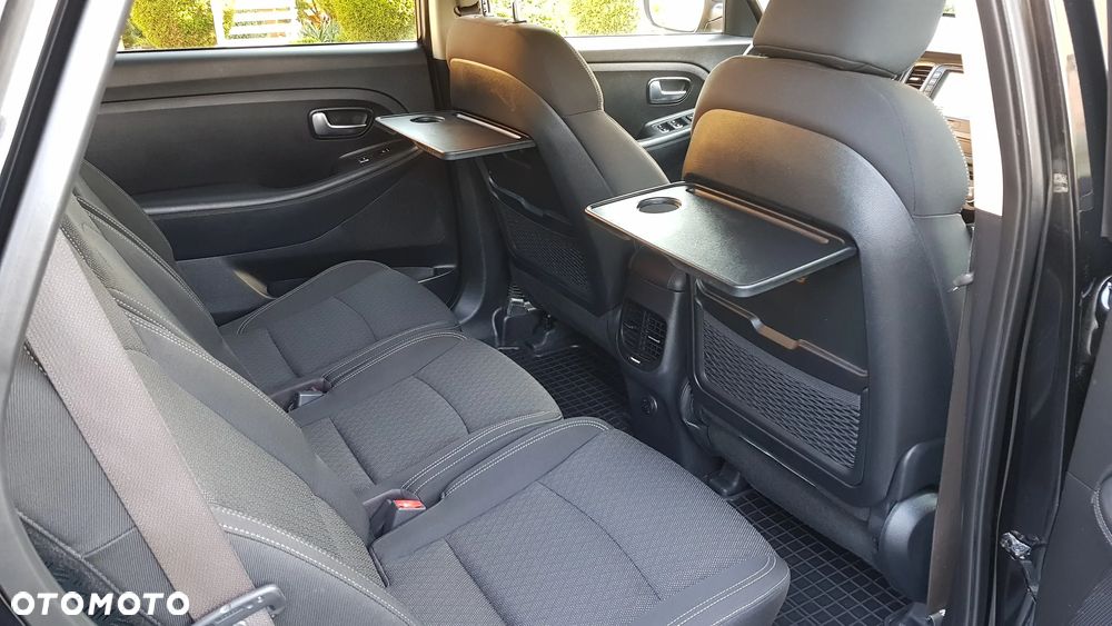 Kia Carens 1.6 GDI Dream Team Edition - 29