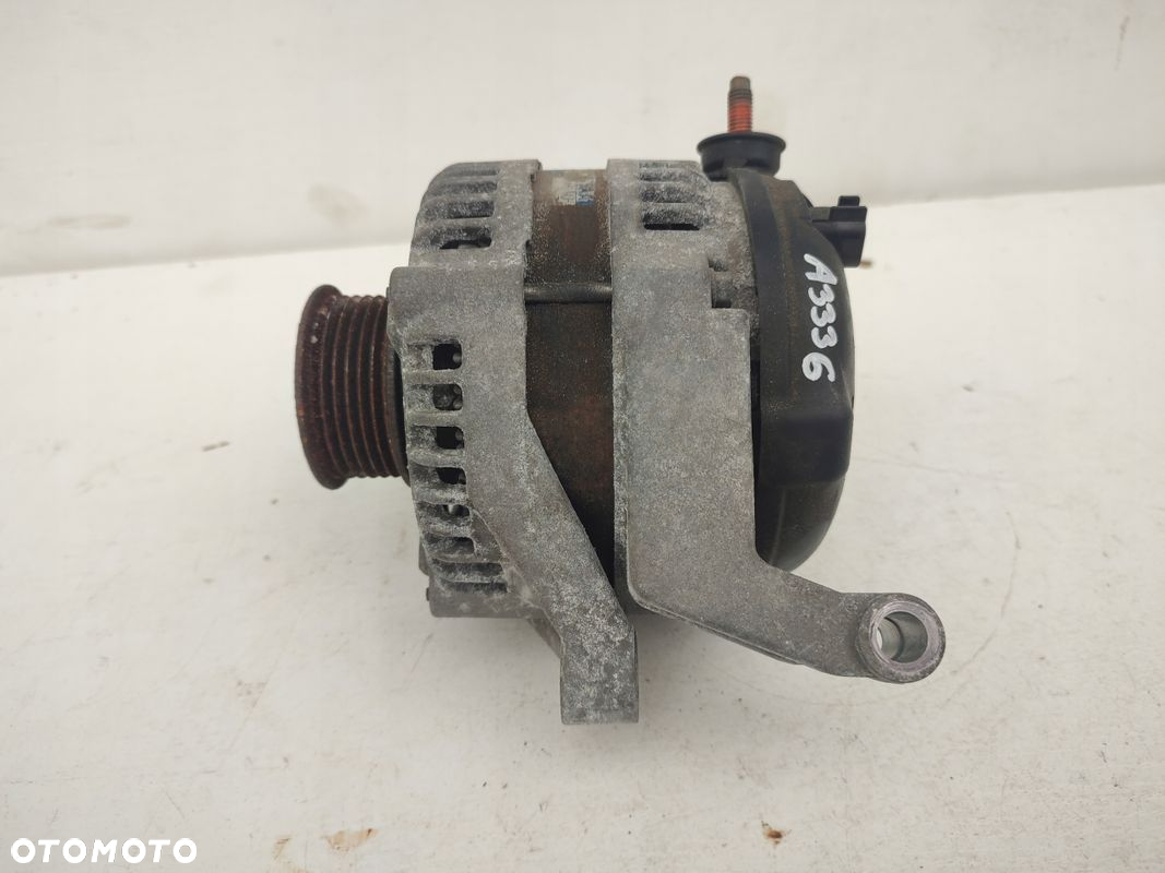 Alternator JEEP CHEROKEE LIBERTY KK 3.7 V6 05149275AA - 2