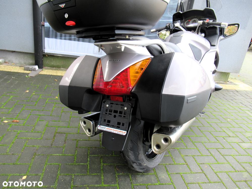 Honda ST - 29