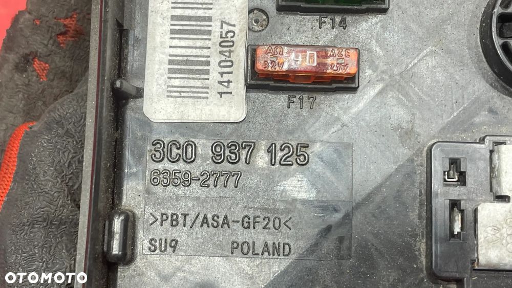 VW PASSAT B6 SKRZYNKA BEZPIECZNIKÓW 3C0937125 - 3
