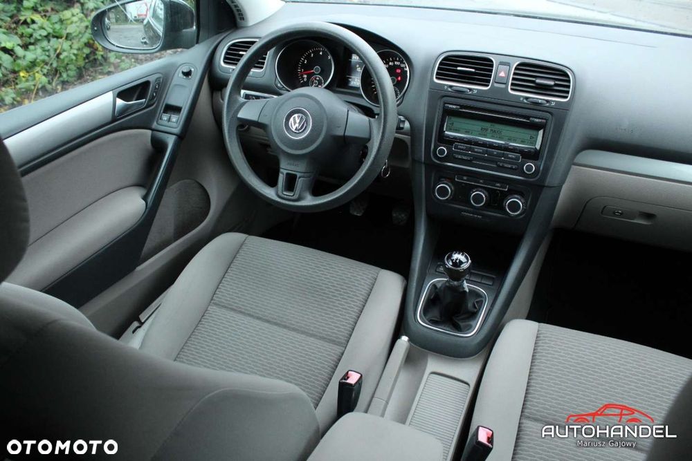 Volkswagen Golf - 9