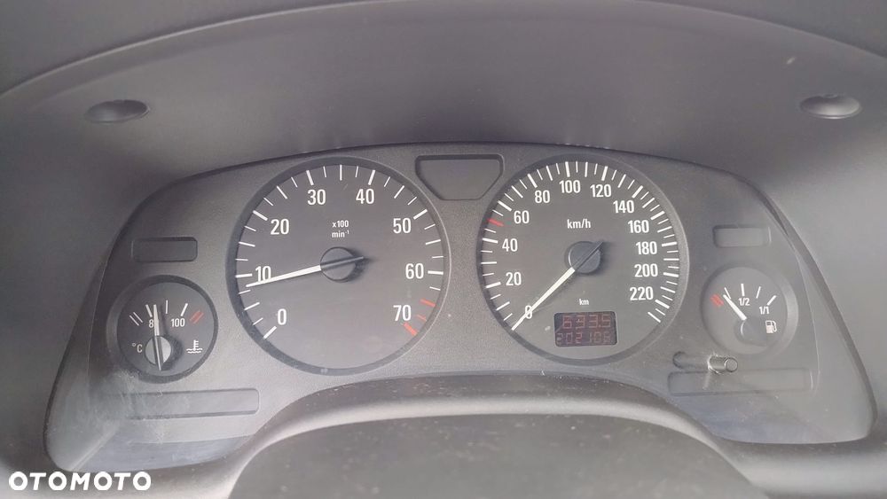 Opel Astra 1.4 Enjoy - 9