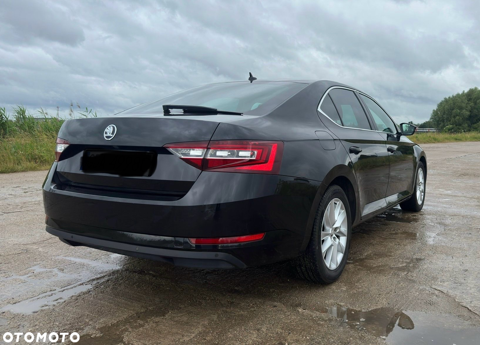 Skoda Superb 2.0 TDI SCR Ambition DSG - 8