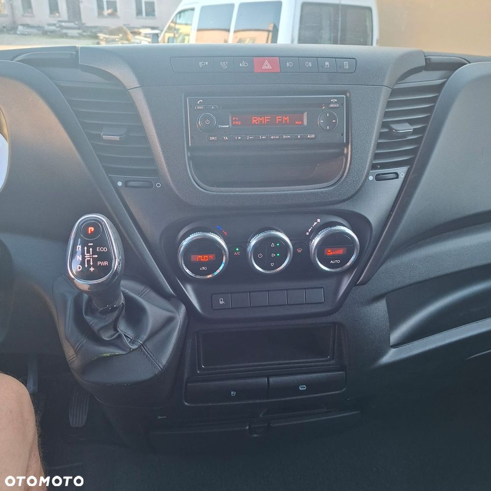 Iveco DAILY 35S17 - 25