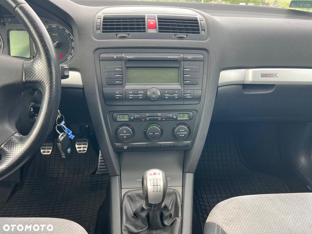 Skoda Octavia 2.0 TDI DPF Scout 4x4 - 29