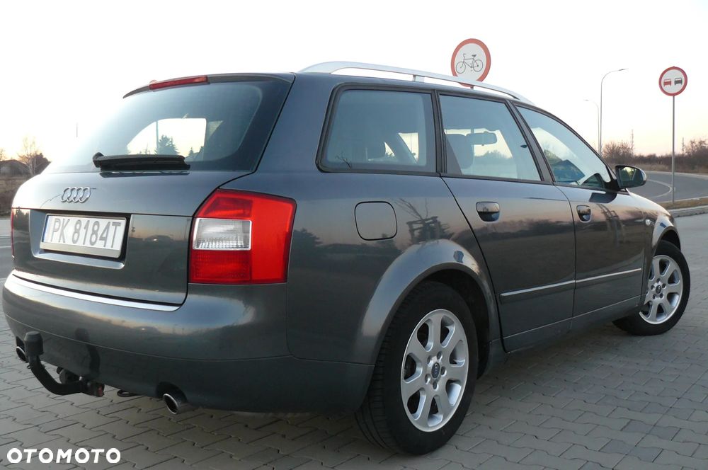 Audi A4 Avant - 11