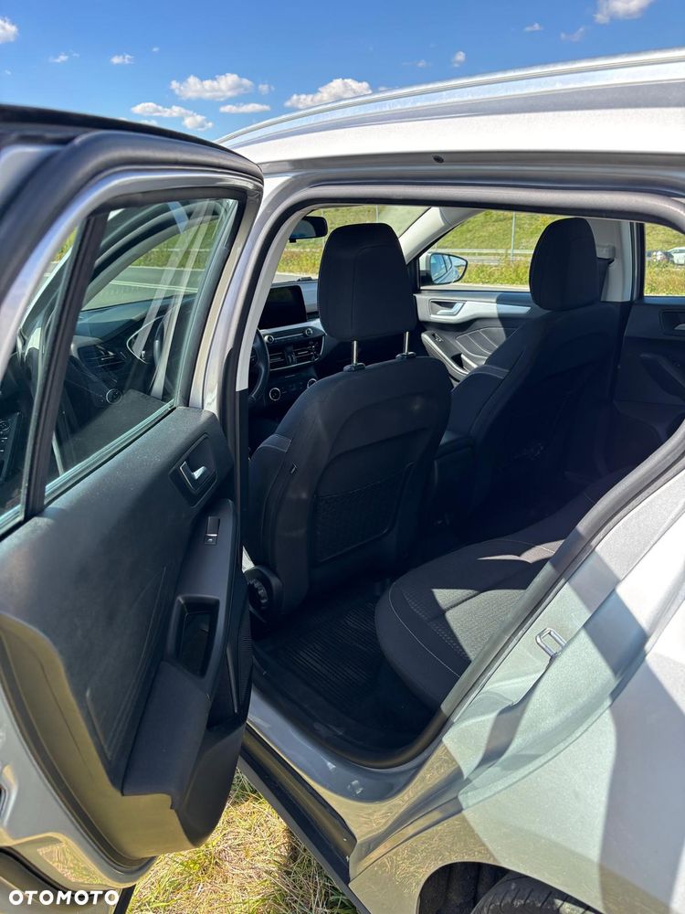 Ford Focus 1.0 EcoBoost Connected - 24