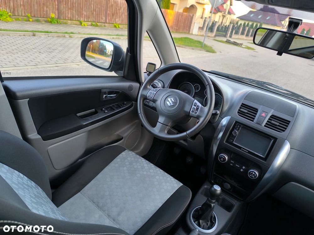Suzuki SX4 1.6 VVT 4x2 Style - 36