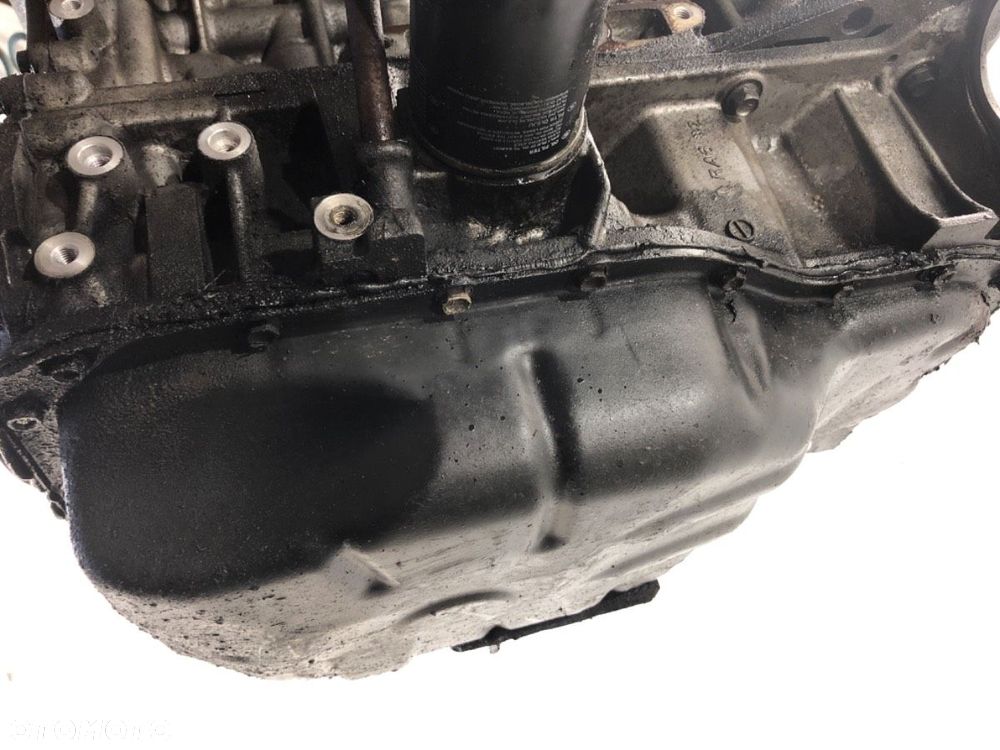 SILNIK  MITSUBISHI LANCER VIII (CY_A, CZ_A) 2007 - 2022 1.8 DI-D (CY9A) 110 kW [150 KM] olej - 6