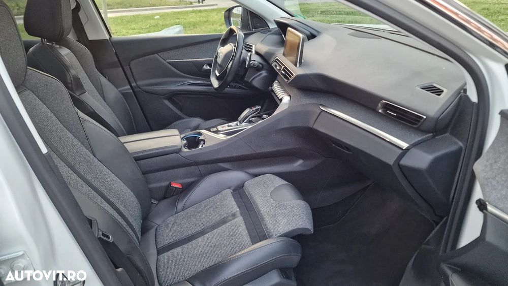 Peugeot 3008 1.2 PureTech 130 EAT8 Allure Pack - 15