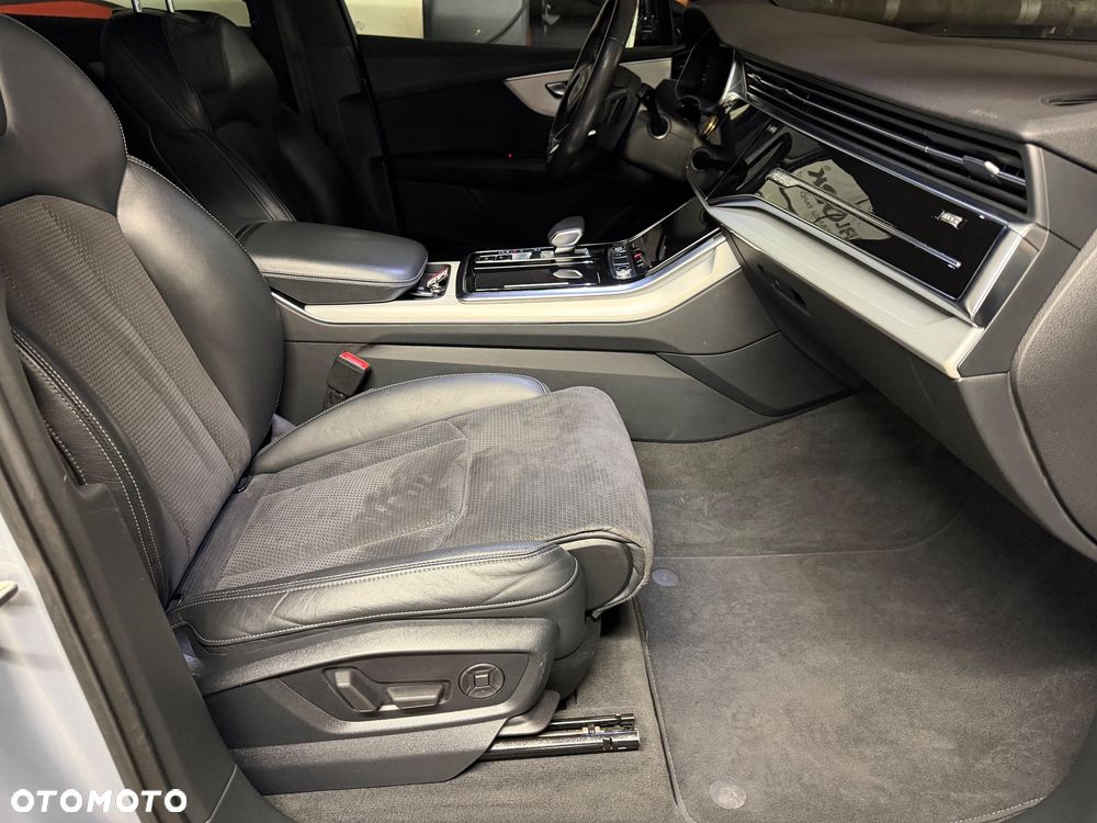 Audi Q7 60 TFSI e Quattro tiptronic S line - 24