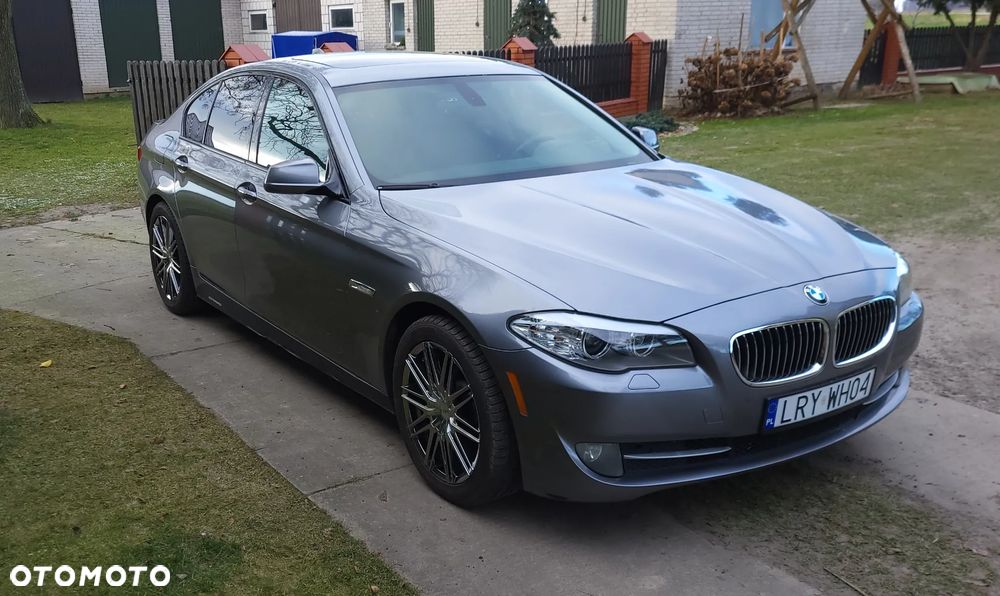 BMW Seria 5 528i - 7