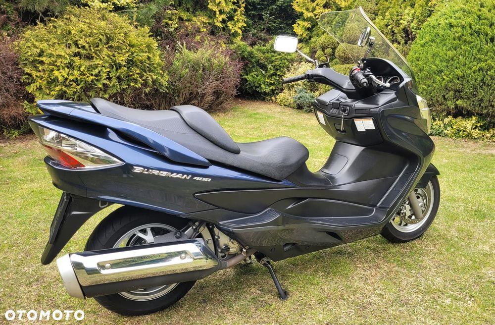 Suzuki Burgman - 23