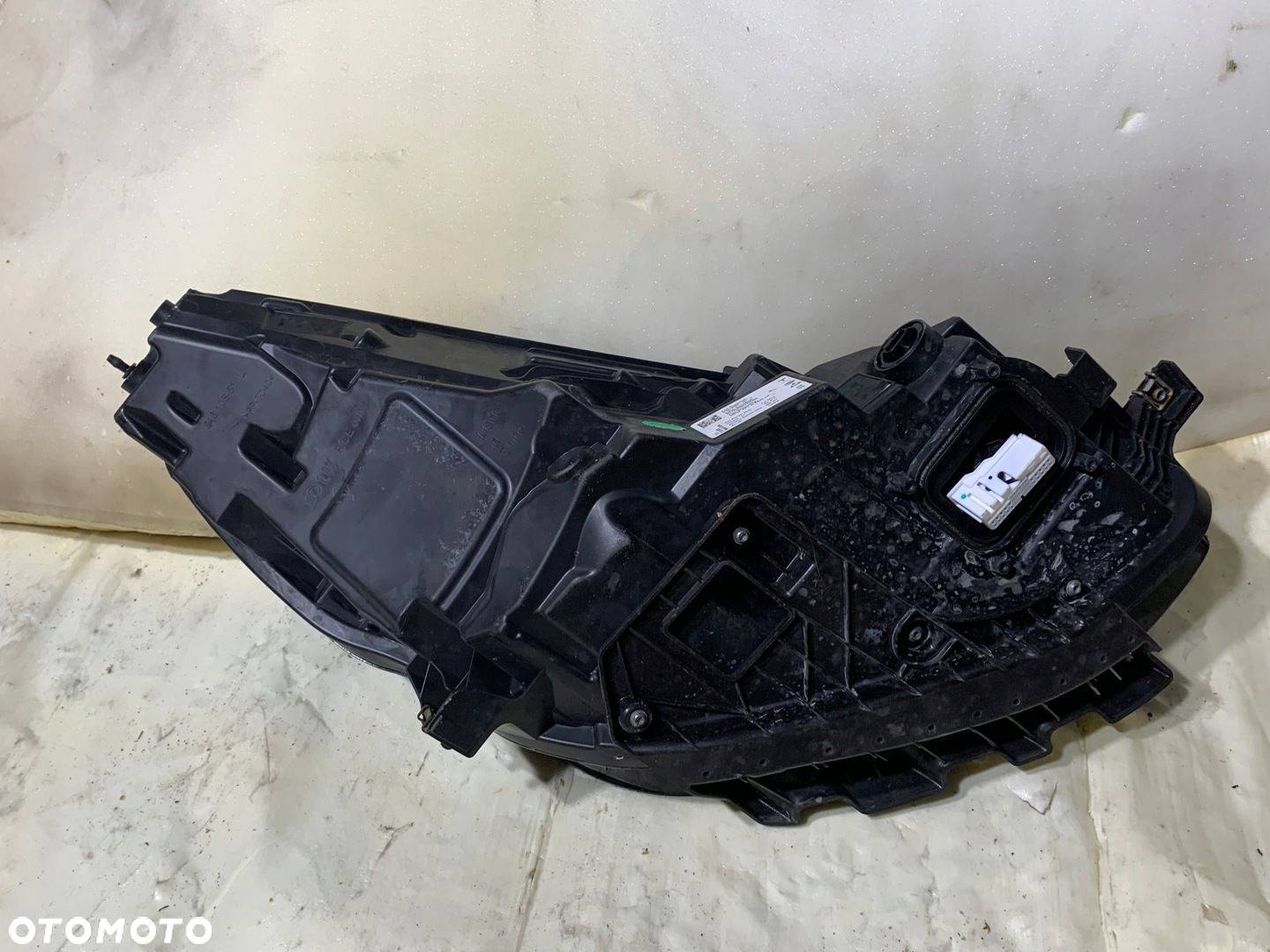 TESLA MODEL Y 2020 - LAMPA PRZEDNIA L - 6