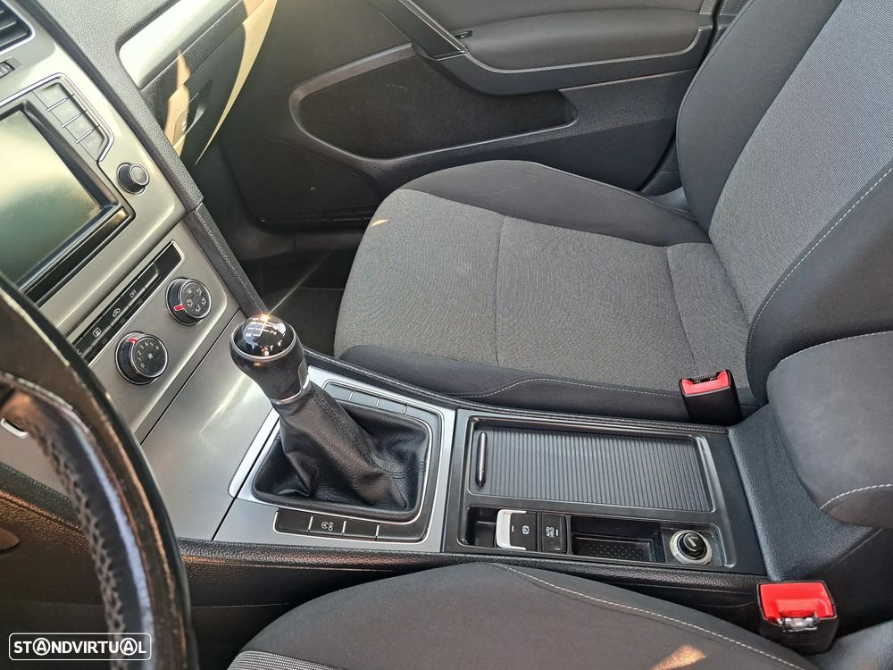 VW Golf 1.6 TDi Trendline - 15