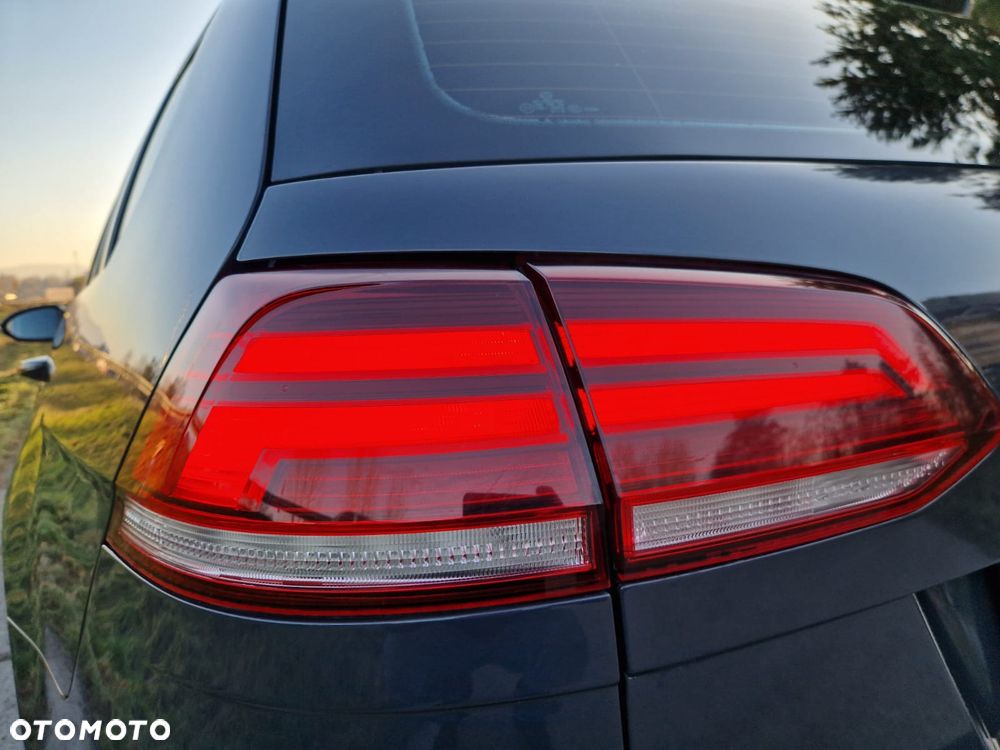 Volkswagen Golf - 31