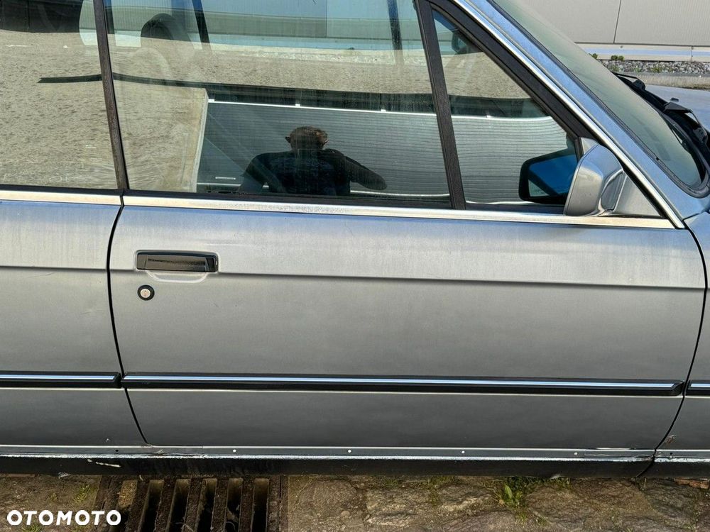 BMW Seria 3 325i - 14